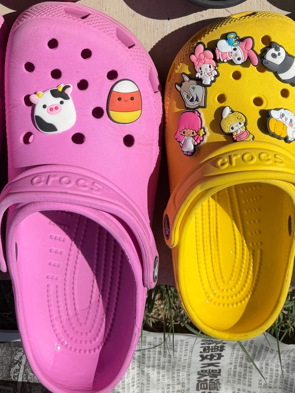 2 KIDS CROCS